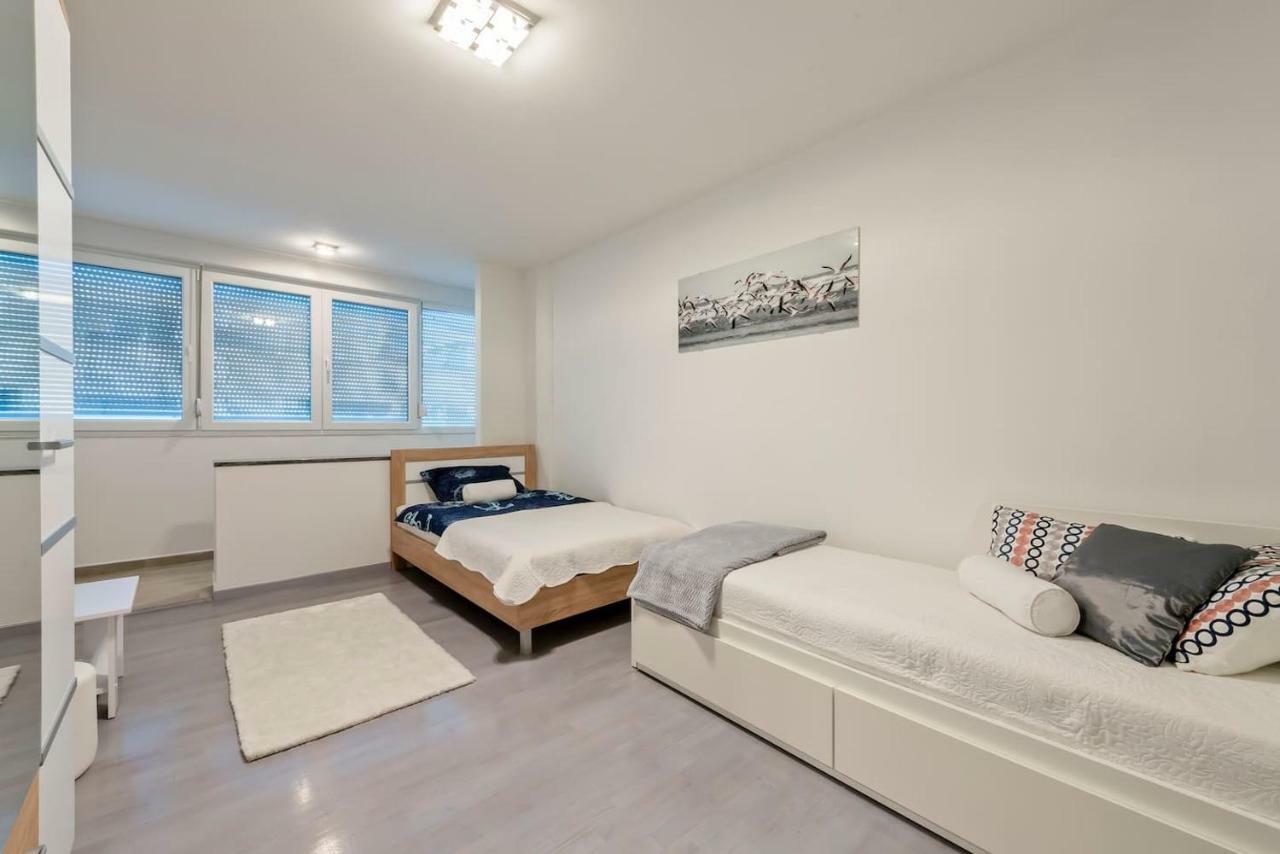 L'Aurora Luxury Apartment Ζαντάρ Εξωτερικό φωτογραφία