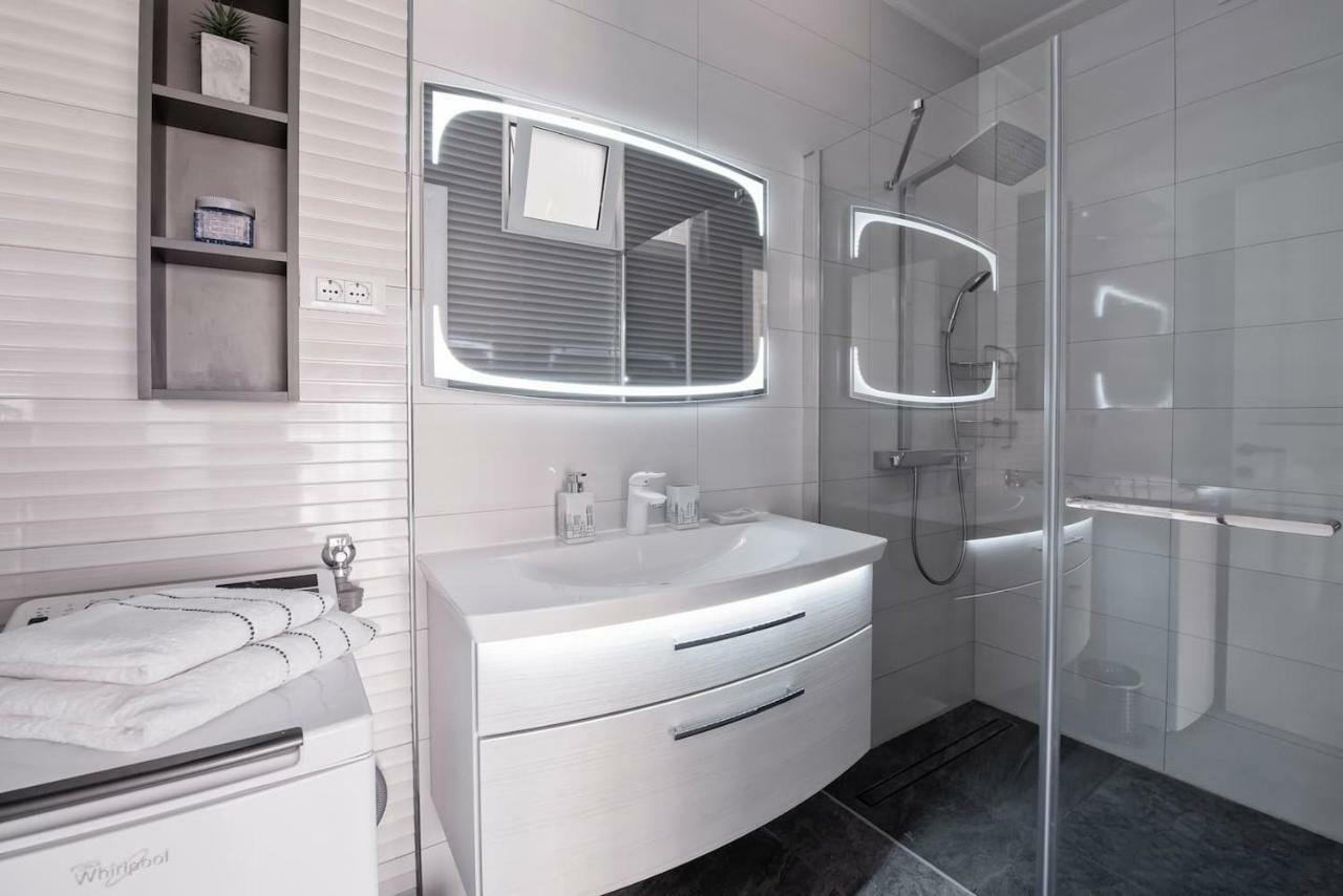 L'Aurora Luxury Apartment Ζαντάρ Εξωτερικό φωτογραφία