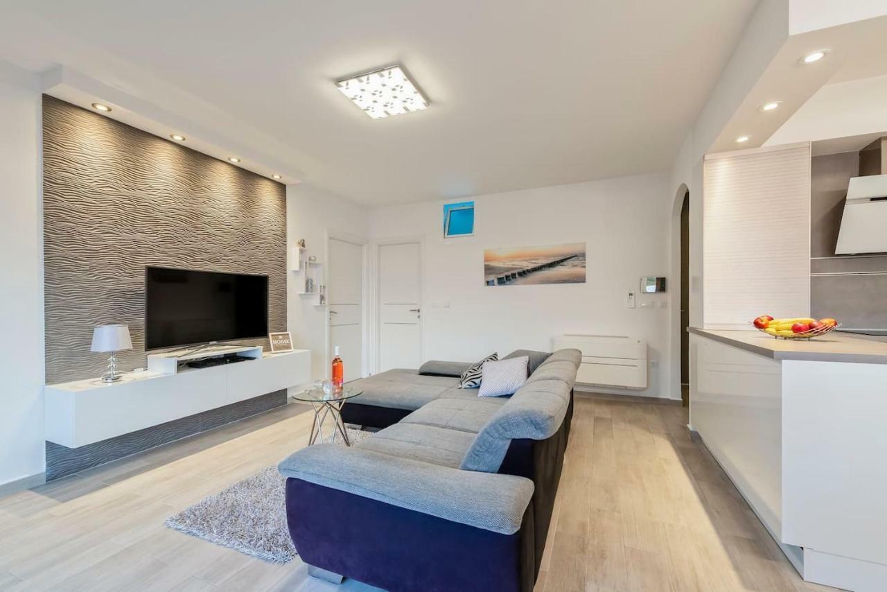 L'Aurora Luxury Apartment Ζαντάρ Εξωτερικό φωτογραφία